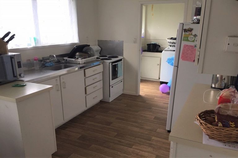 Photo of property in 35 Hyperion Drive, Randwick Park, Auckland, 2105