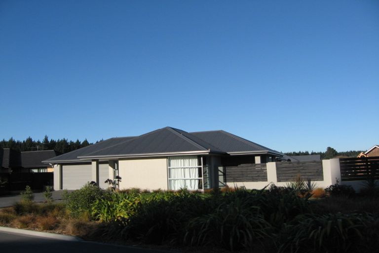 Photo of property in 24 Hemingway Place, Spencerville, Christchurch, 8083
