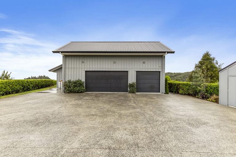 Photo of property in 1 Jack Barry Road, Waitoki, Albany, 0794
