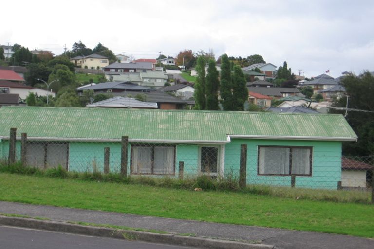 Photo of property in 81 Sunvue Road, Glen Eden, Auckland, 0602