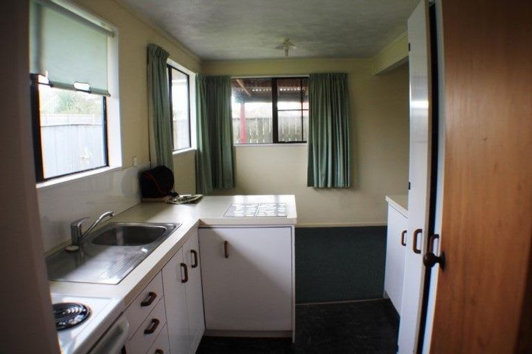 Photo of property in 2/92-94 Copeland Street, Epuni, Lower Hutt, 5011