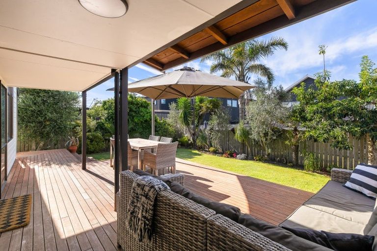 Photo of property in 202 Beverley Terrace, Whangamata, 3620