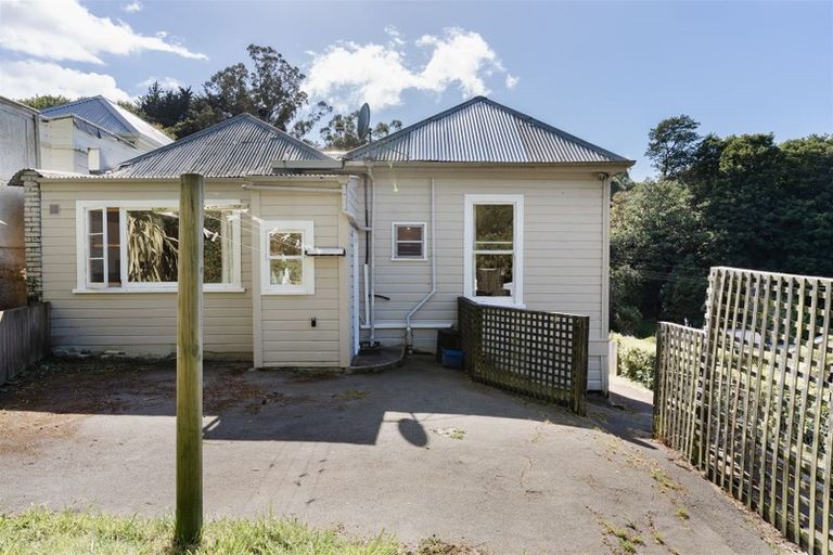 Photo of property in 80 Glen Road, The Glen, Dunedin, 9011