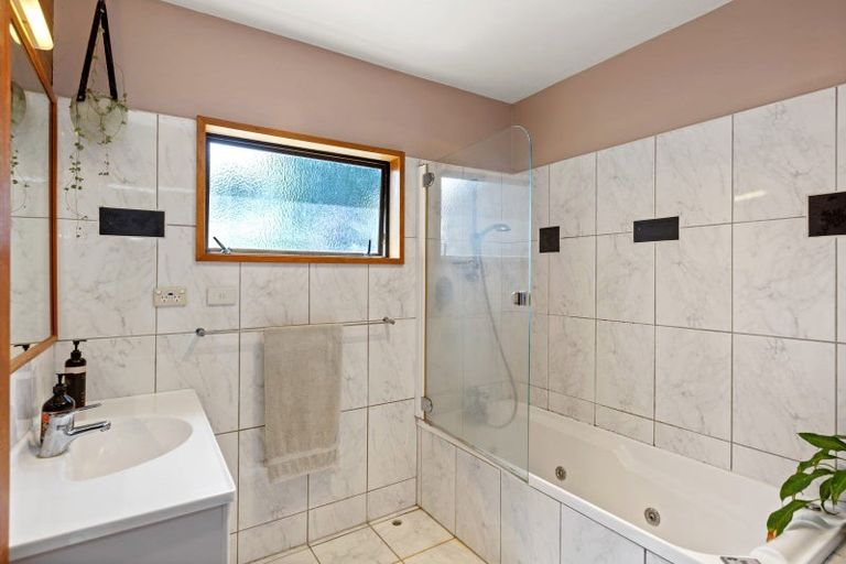 Photo of property in 18 Taipari Avenue, Raglan, 3225