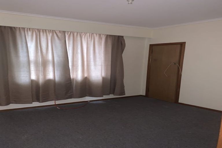 Photo of property in 41 Parrs Cross Road, Henderson, Auckland, 0612