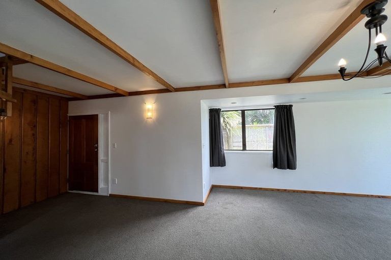 Photo of property in 44 Park Lane, Waitara, 4320