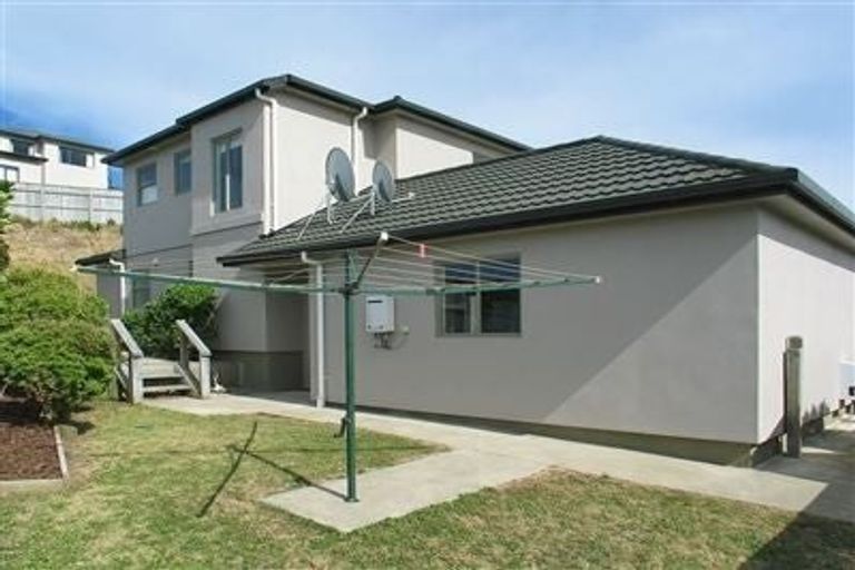 Photo of property in 24 Dusky Crescent, Aotea, Porirua, 5024