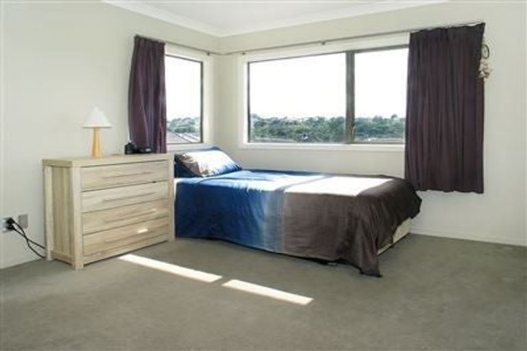 Photo of property in 24 Dusky Crescent, Aotea, Porirua, 5024