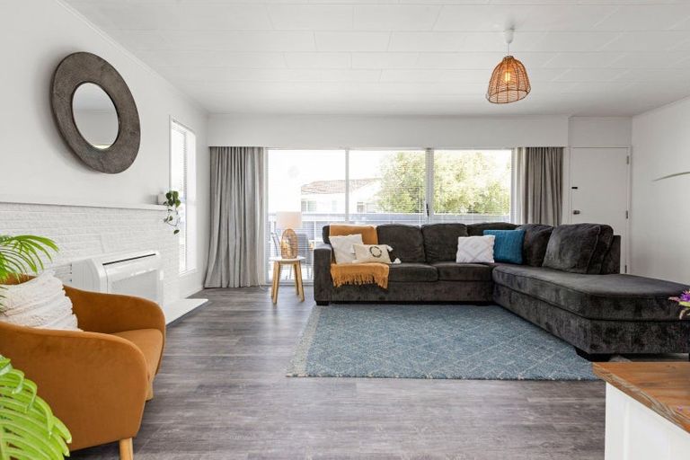 Photo of property in 135 Westminster Avenue, Tamatea, Napier, 4112