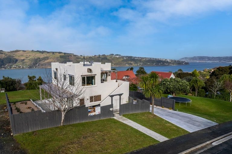 Photo of property in 64 Ellesmere Street, Ravensbourne, Dunedin, 9022