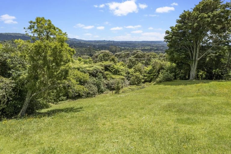 Photo of property in 278 Scenic Drive, Titirangi, Auckland, 0604