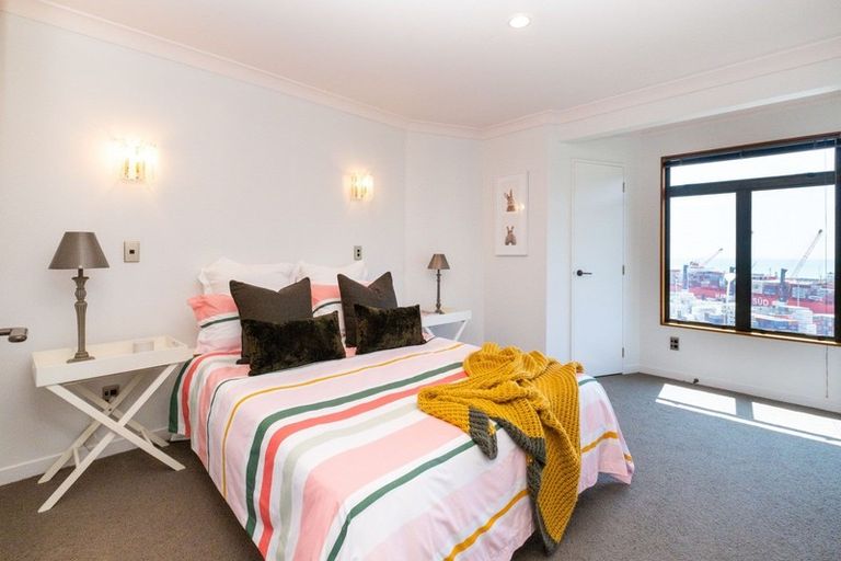 Photo of property in 20b Seapoint Road, Bluff Hill, Napier, 4110