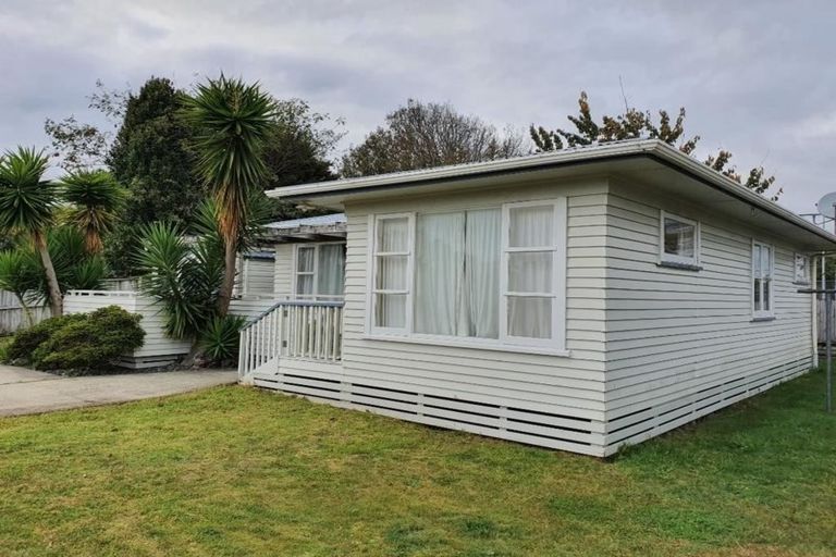 Photo of property in 15a Howden Street, Waiuku, 2123