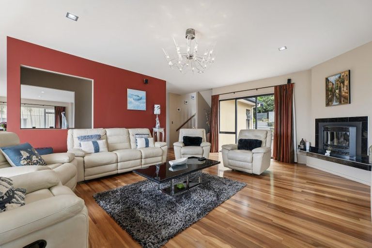 Photo of property in 33 Harbour View Road, Omokoroa, 3114