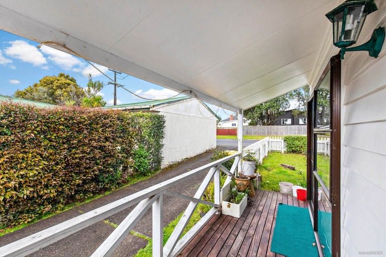 Photo of property in 1/178 Beach Haven Road, Beach Haven, Auckland, 0626