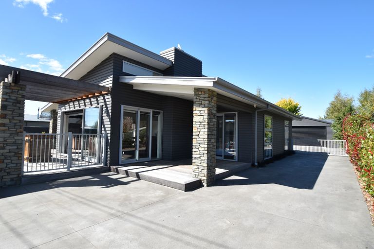 Photo of property in 52 Totara Drive, Twizel, 7901