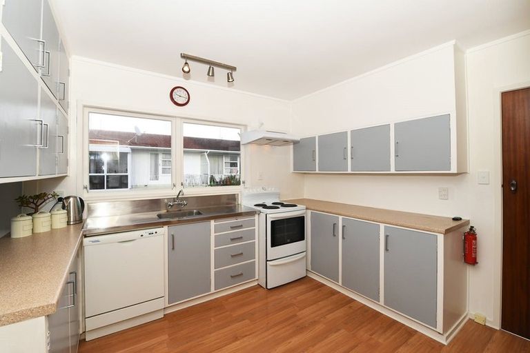 Photo of property in 1/3 Onepoto Road, Hauraki, Auckland, 0622