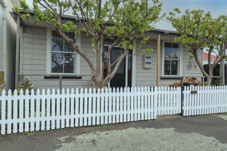 Photo of property in 202 Kirkwood Street, Thames, 3500