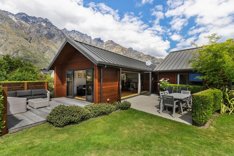 Photo of property in 36 Orford Drive, Jacks Point, Queenstown, 9371