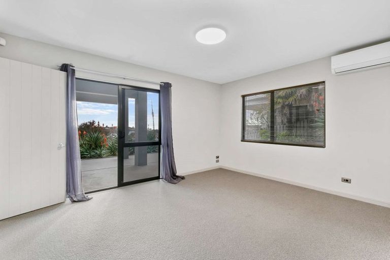 Photo of property in 31 Aurora Avenue, Welcome Bay, Tauranga, 3112