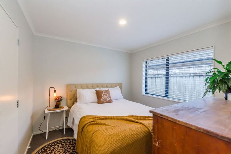 Photo of property in 22 Waterstone Avenue, Paraparaumu, 5032