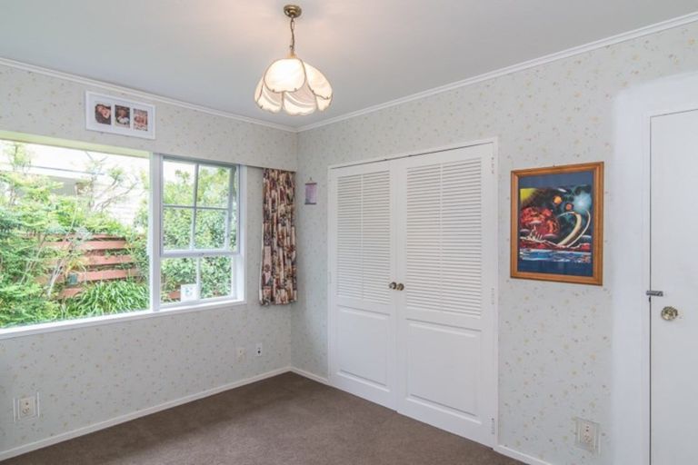 Photo of property in 75 Nimmo Avenue East, Waikanae, 5036