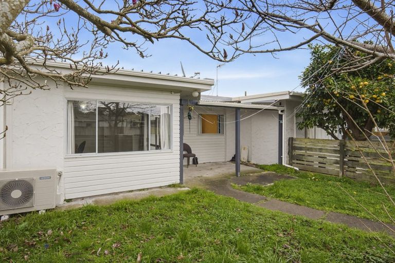 Photo of property in 16b Buckley Grove, Paraparaumu, 5032