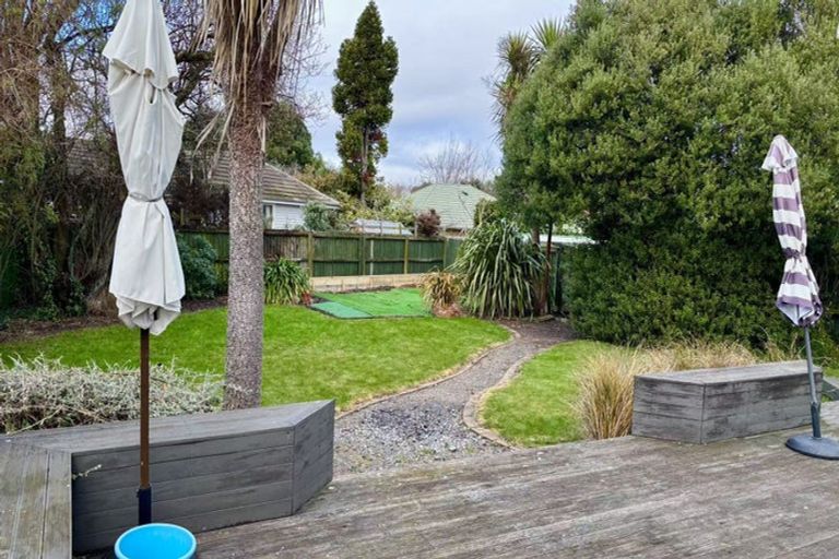 Photo of property in 240 Greers Road, Bryndwr, Christchurch, 8053