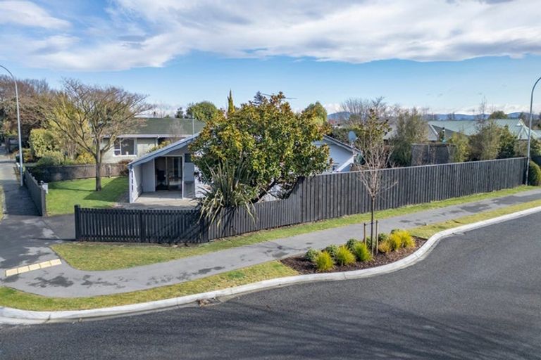 Photo of property in 2 Wallace Place, Rangiora, 7400