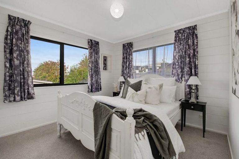 Photo of property in 59 West Hoe Heights, Orewa, 0931