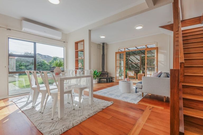 Photo of property in 15 Hardie Street, Hokowhitu, Palmerston North, 4410