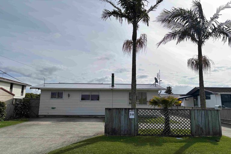 Photo of property in 38 Hatton Road, Orewa, 0931