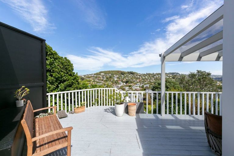 Photo of property in 8 Nadia Grove, Khandallah, Wellington, 6035