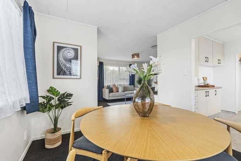 Photo of property in 1/35 Clemow Road, Fitzroy, New Plymouth, 4312