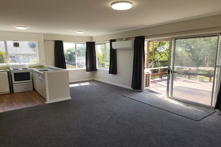 Photo of property in 7 Ruru Street, Waikanae, 5036