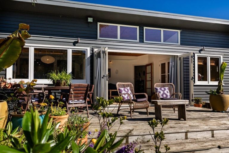 Photo of property in 190 Onehunga Road, Bay View, Napier, 4182