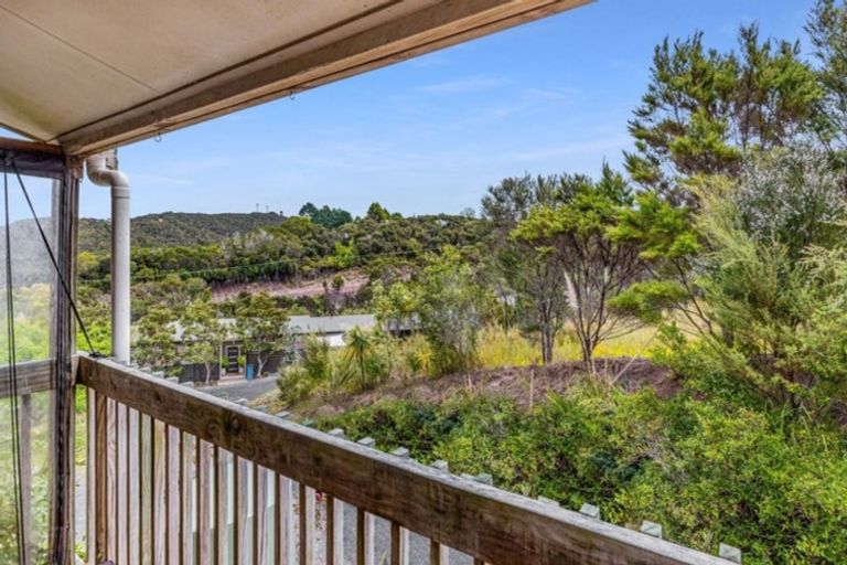 Photo of property in 8 Kaipatiki Rise, Haruru, 0204