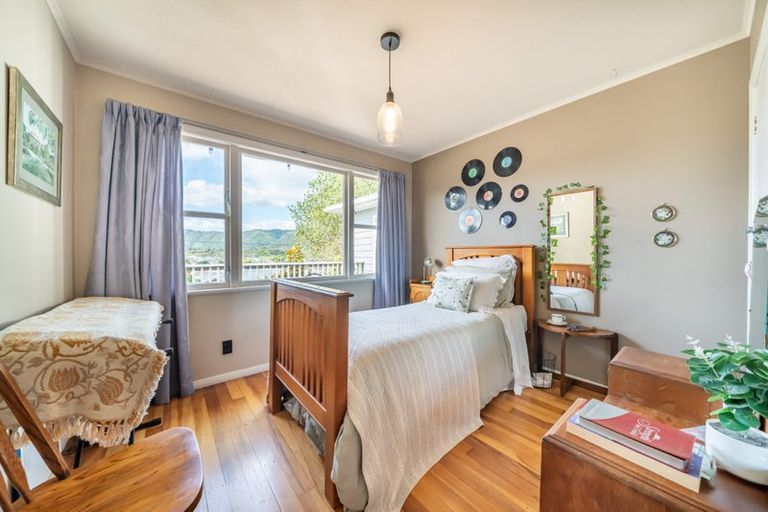 Photo of property in 121 Wainuiomata Road, Wainuiomata, Lower Hutt, 5014