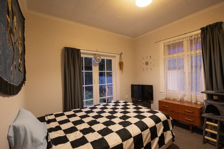 Photo of property in 43 College Street, Awapuni, Palmerston North, 4412