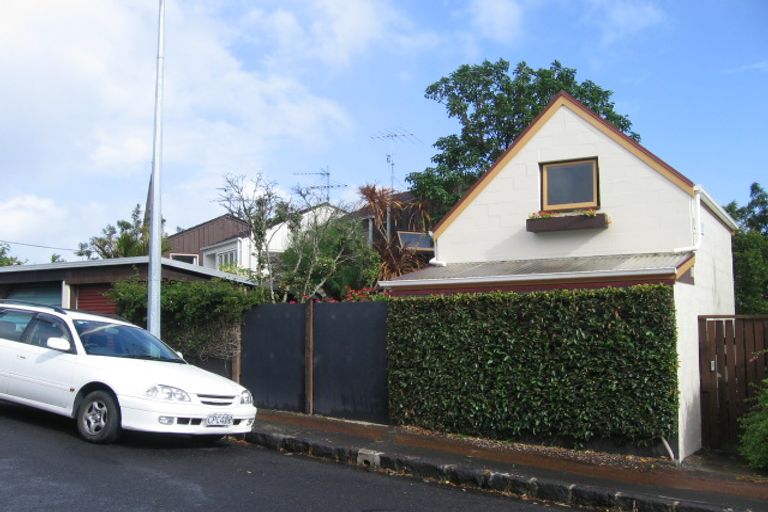 Photo of property in 2b Pember Reeves Street, Freemans Bay, Auckland, 1011