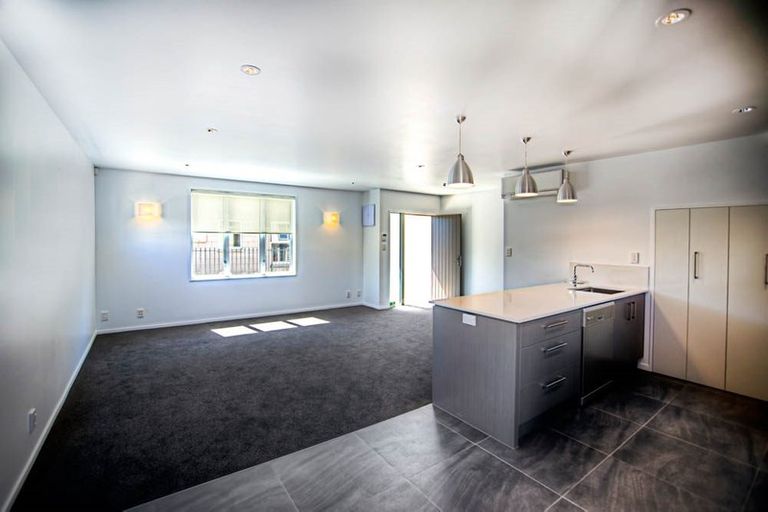 Photo of property in 3/288 Barbadoes Street, Christchurch Central, Christchurch, 8011