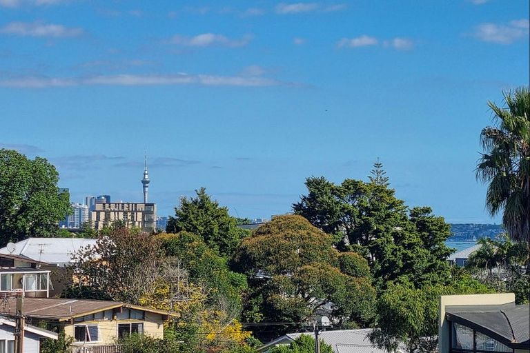 Photo of property in Maison Apartments, 108/16 Huron Street, Takapuna, Auckland, 0622