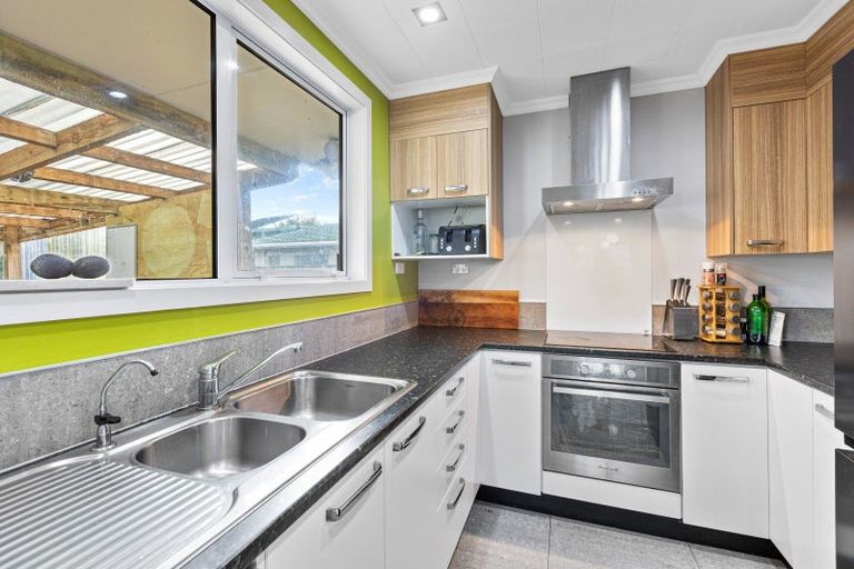 Photo of property in 4 Kohe Place, Inglewood, 4330