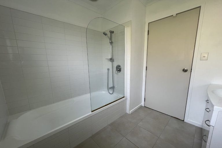 Photo of property in 25/94 Glengarry Road, Glen Eden, Auckland, 0602