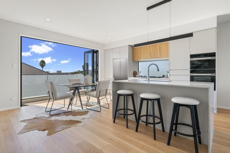 Photo of property in 16e Killarney Street, Takapuna, Auckland, 0622