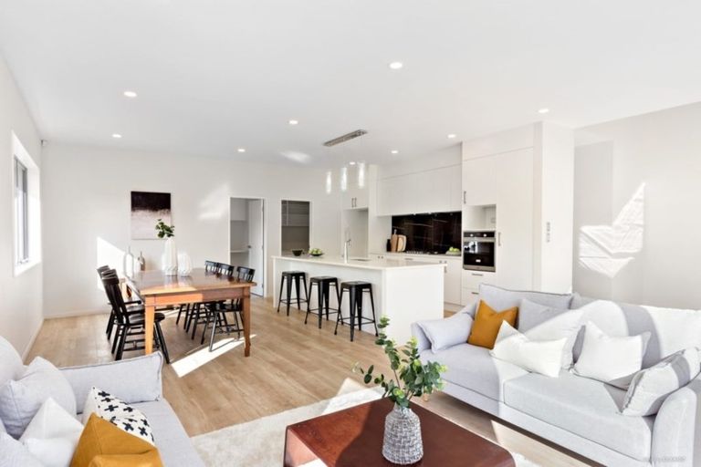 Photo of property in 17 Mcintosh Drive, Pokeno, 2471