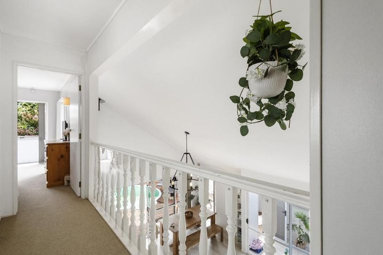 Photo of property in 8 Burn-murdoch Street, St Andrews, Hamilton, 3200