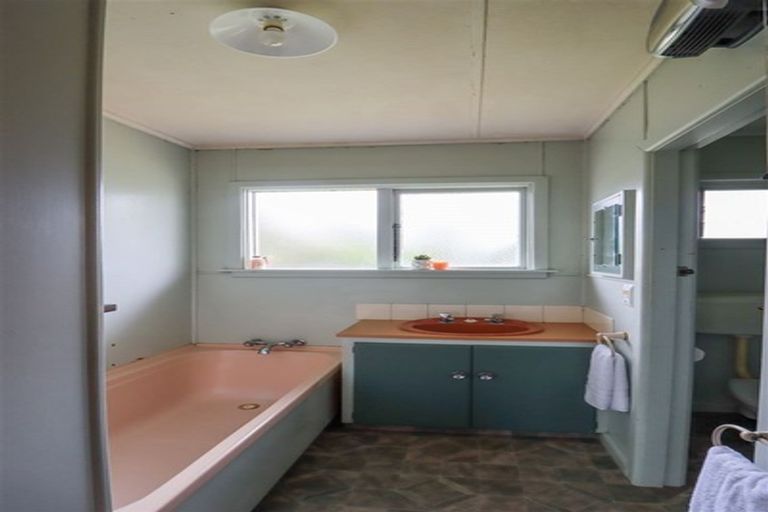 Photo of property in 82 Acacia Drive, Levels, Timaru, 7973