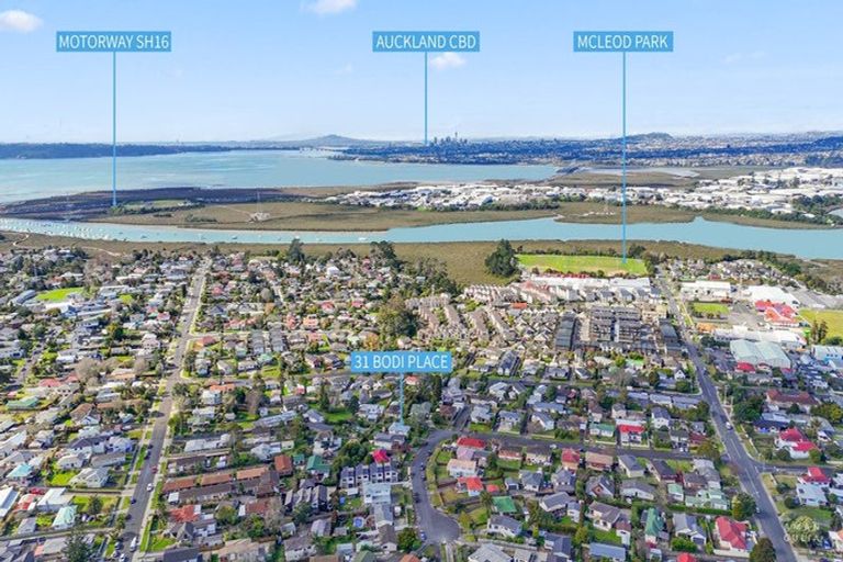 Photo of property in 31 Bodi Place, Te Atatu South, Auckland, 0610