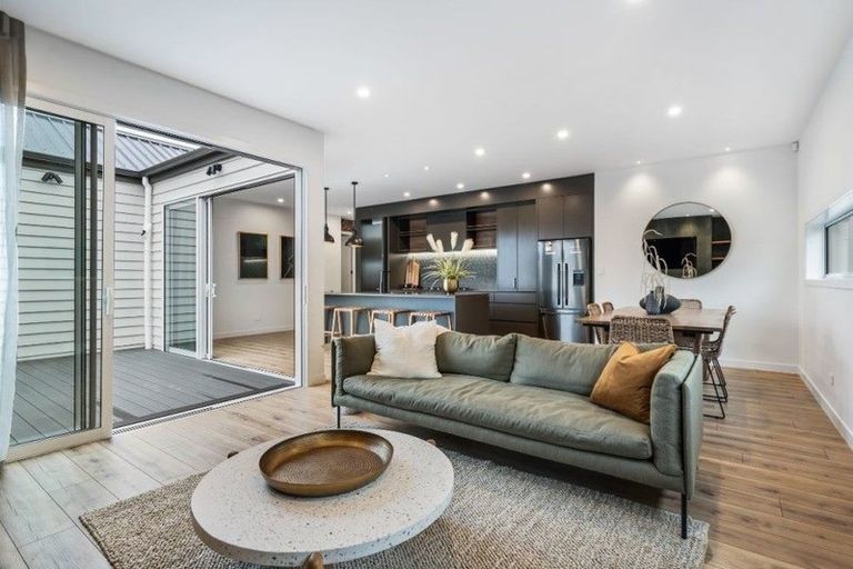 Photo of property in 17 Rose Street, Tirau, 3410